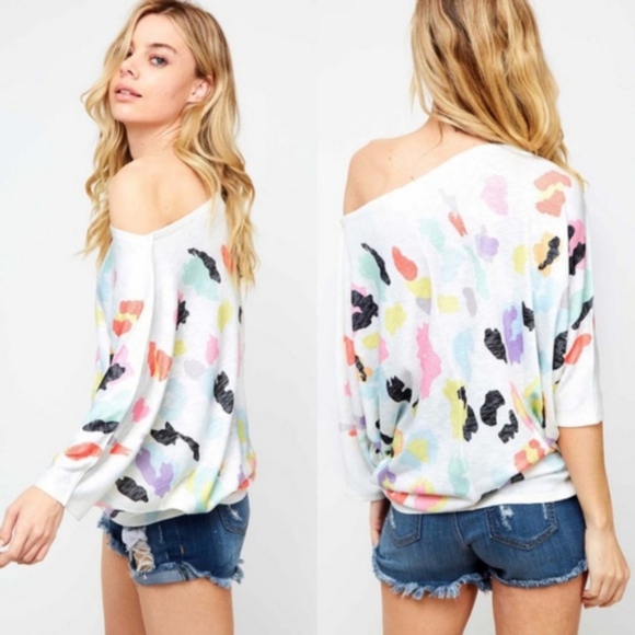 HEY U Leopard Print Top - Picture 2 of 2